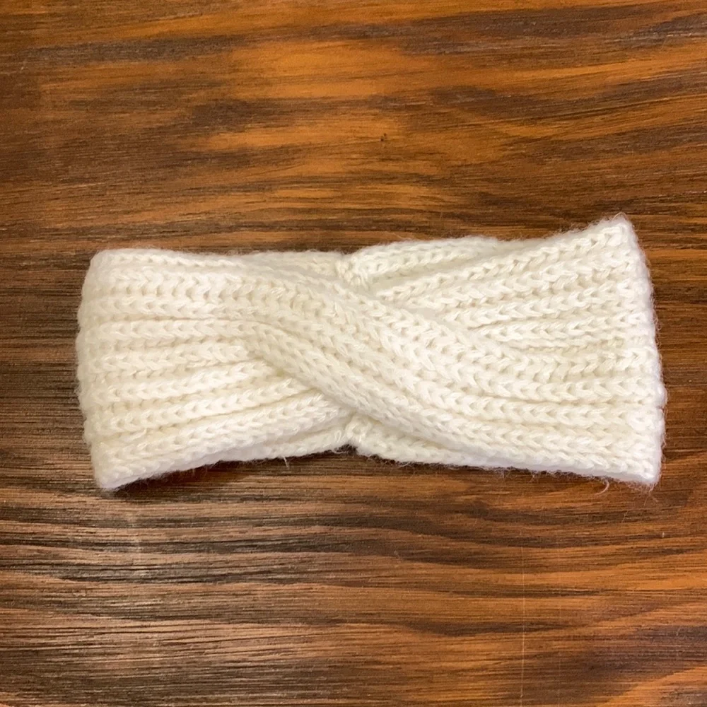 {Merona}Cream Twist Knit Ear Muff Band
